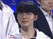 Faker在勇士比赛中突破纪录，逆转引发热议！