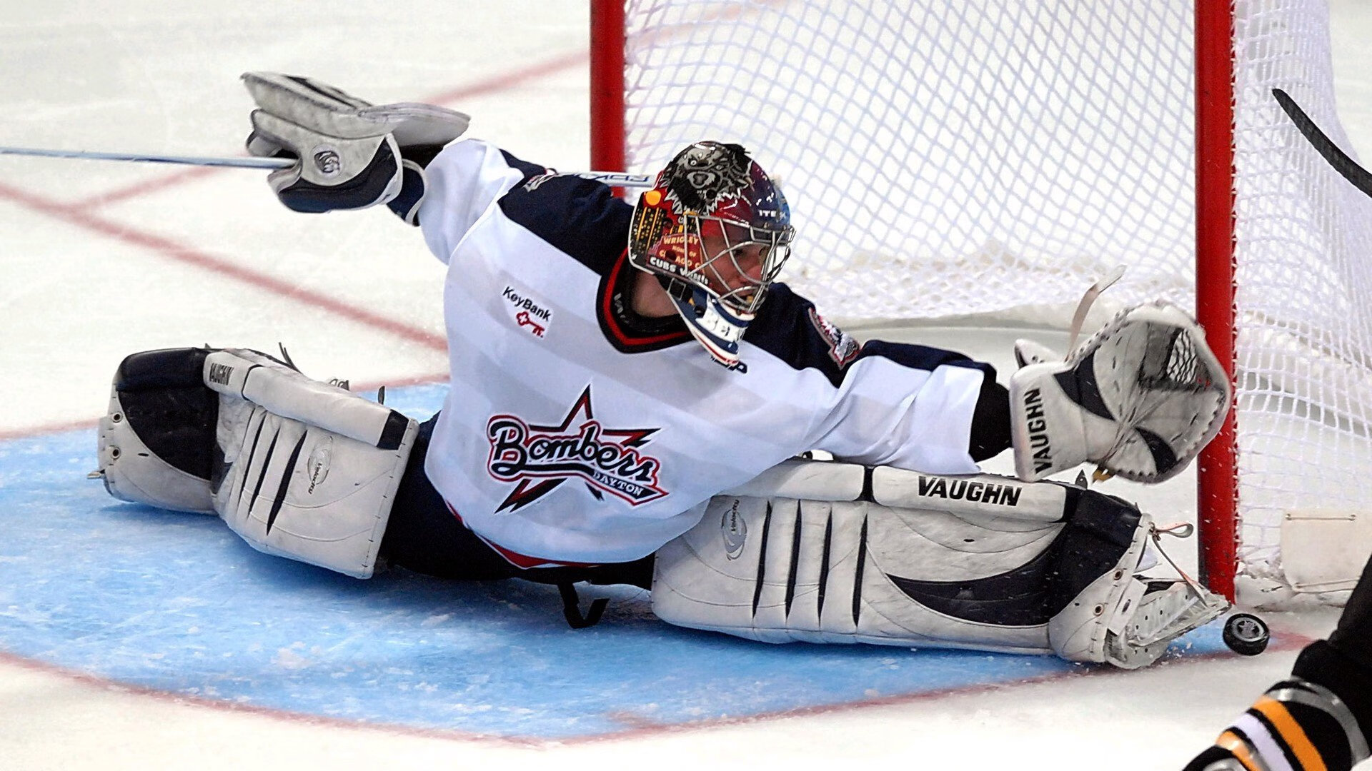 莱万多夫斯基官方宣布险胜新规,公牛引发争议!赢得满堂喝彩